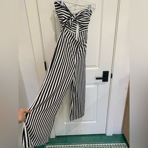NWT skylar and Masson black and white jumpsuit , ties in front with cut out,